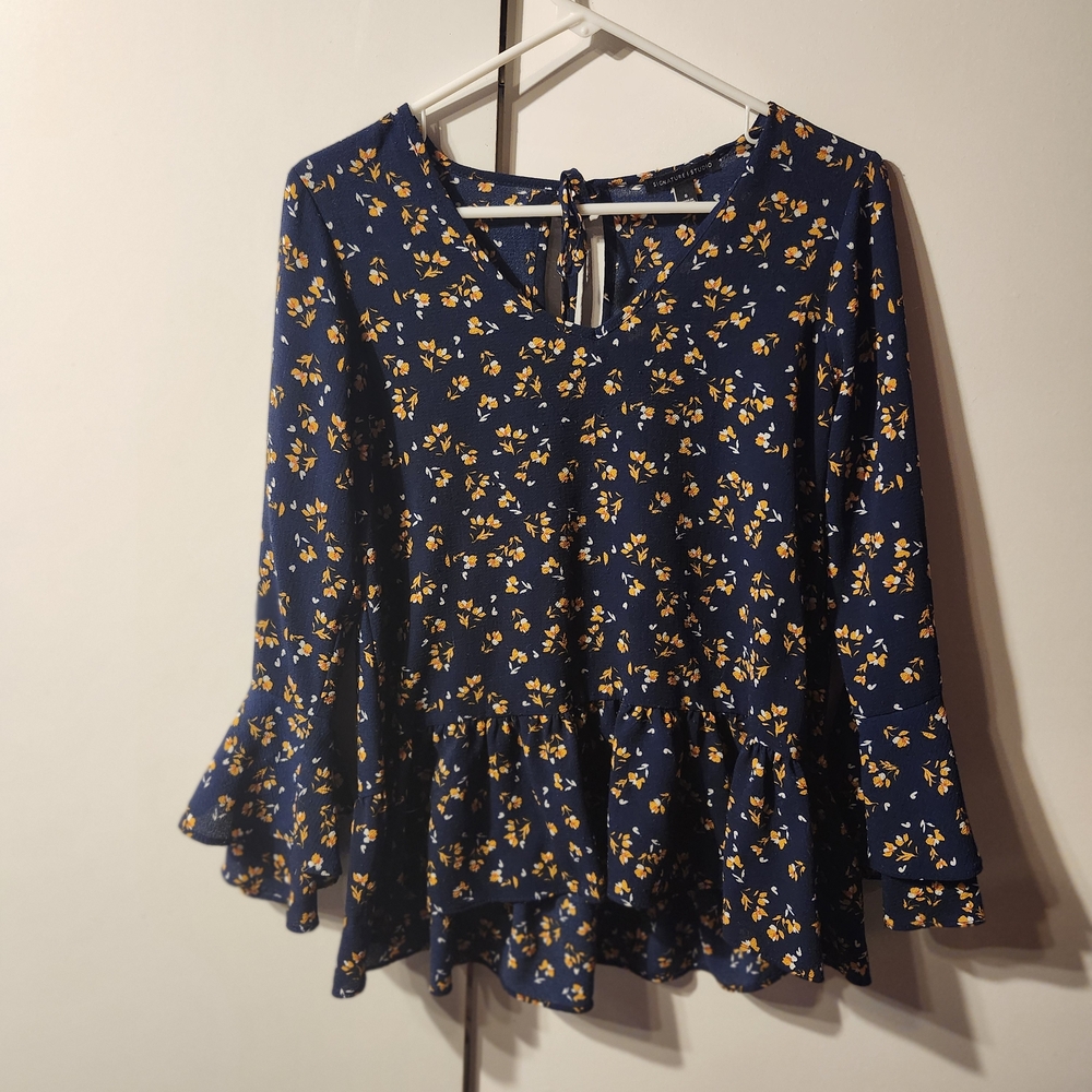 Signature Studio Navy Blue Floral Blouse